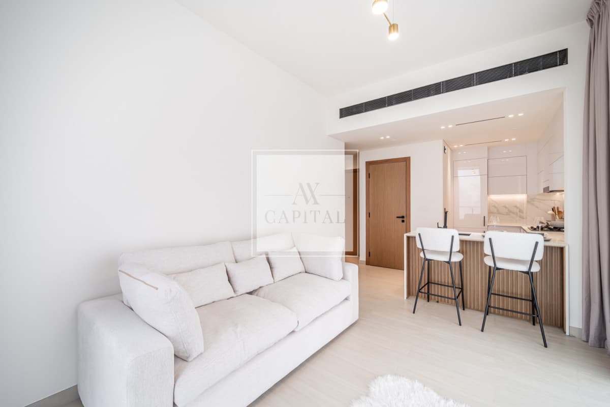 Brand New | Prime Location | Corner Unit | Vacant - 3