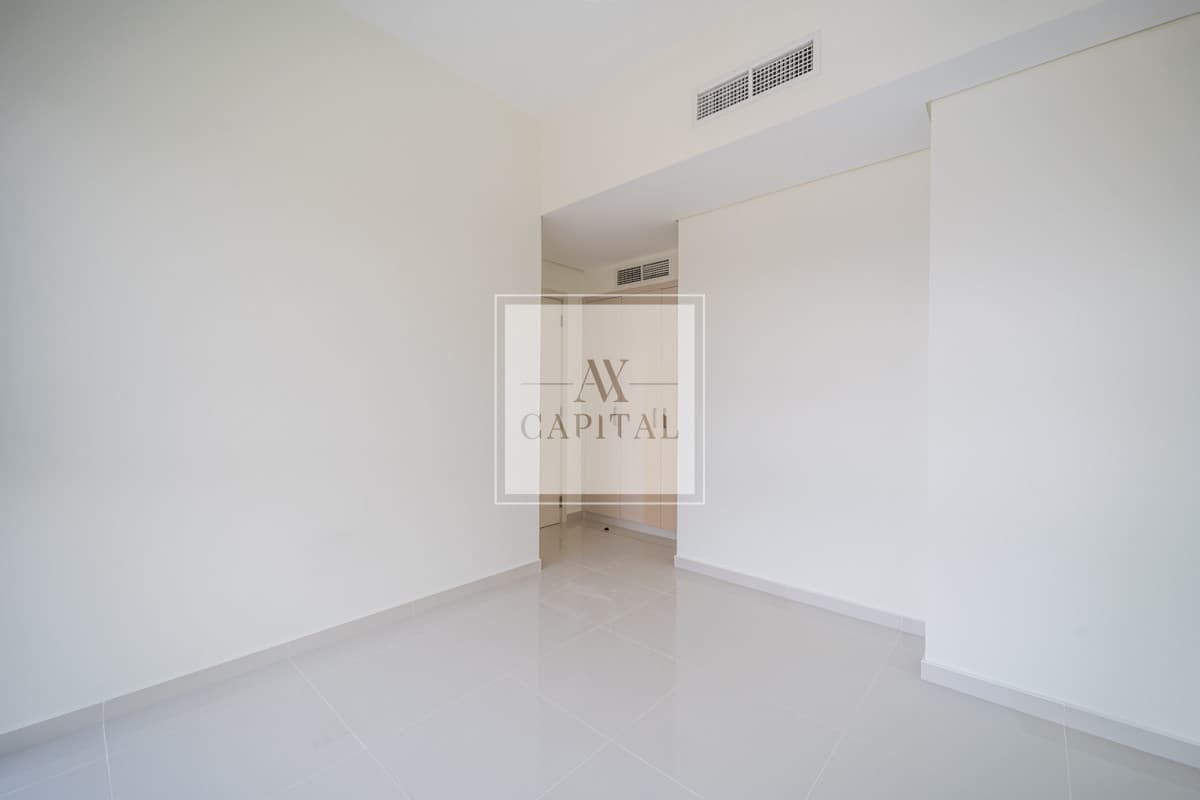 Single Row | Vacant| Large Layout | Maid Room - 3