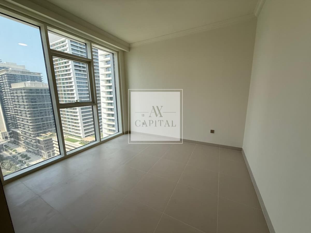 Modern 1BR | Prime Location | Emaar Beachfront - 3