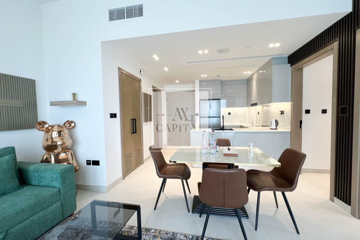 Furnished | Amazing Location | High Floor - 3