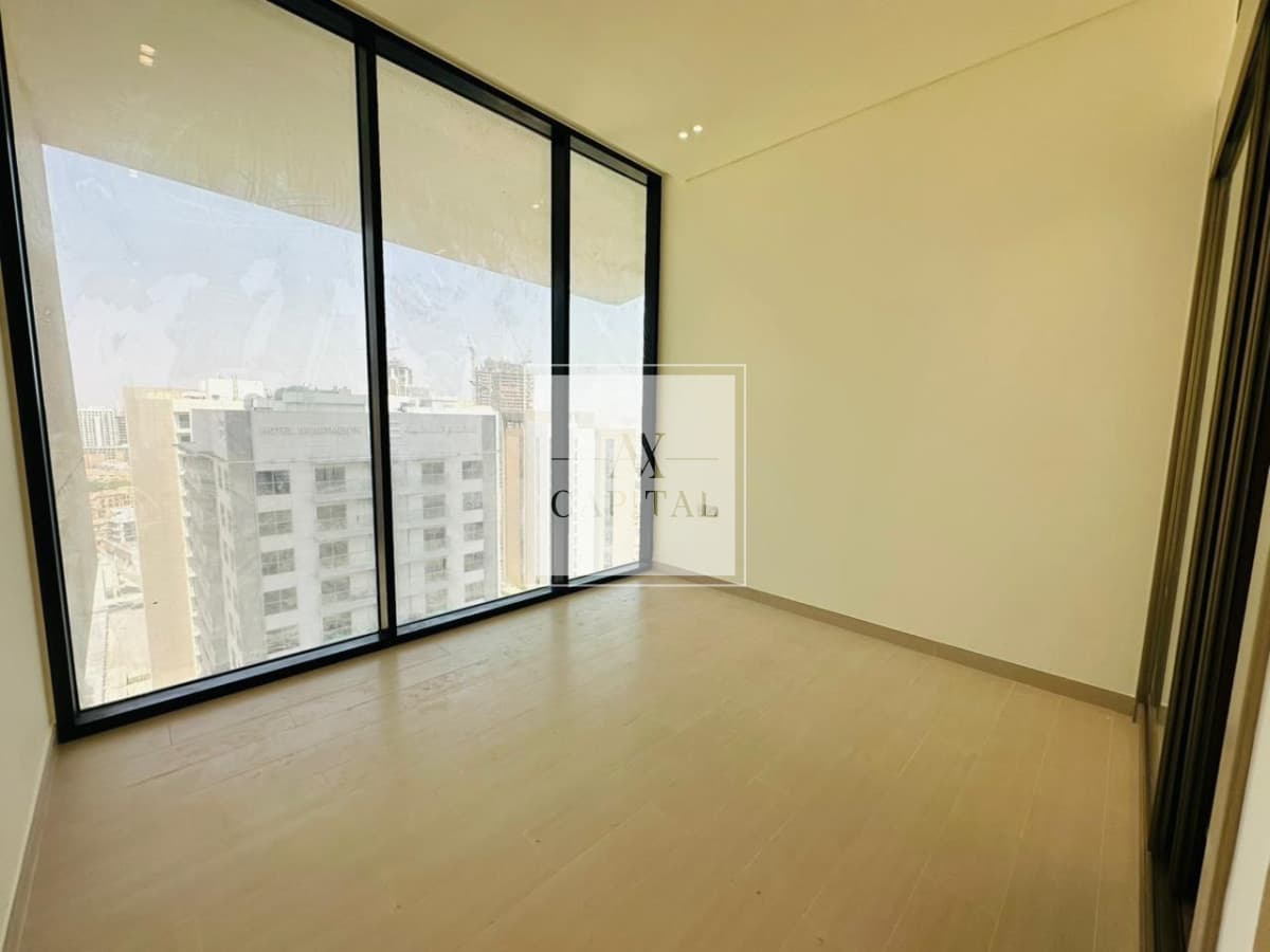 Luxury Living | High Floor | Brand new - 2