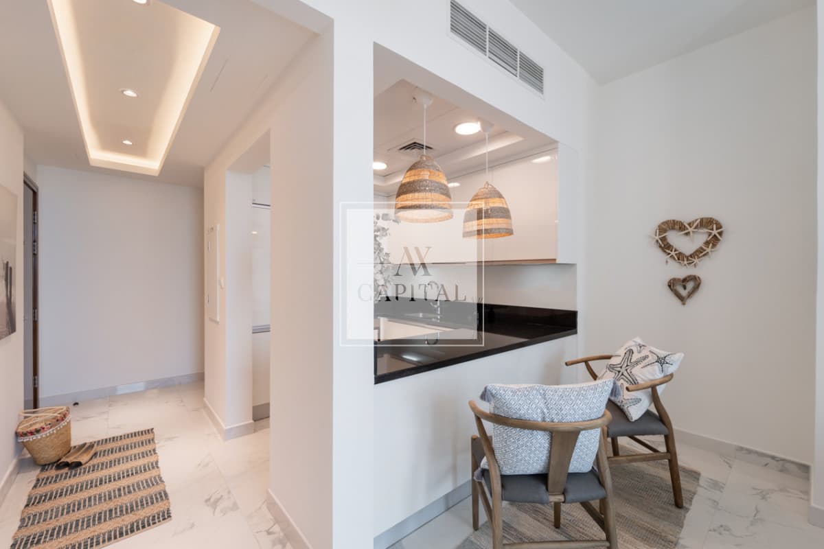 Vacant  | Furnished | Mid Floor | Sunset View - 3
