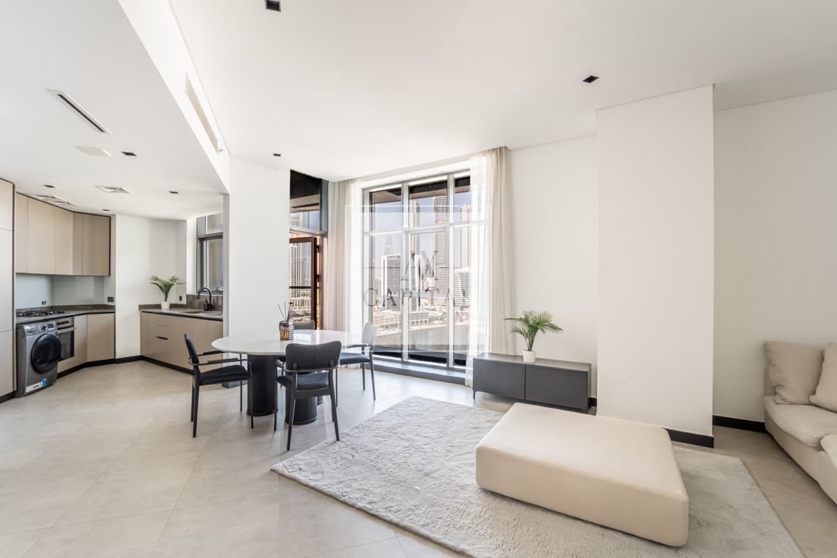 Canal and Burj Khalifa View | Modern furnishing - 2