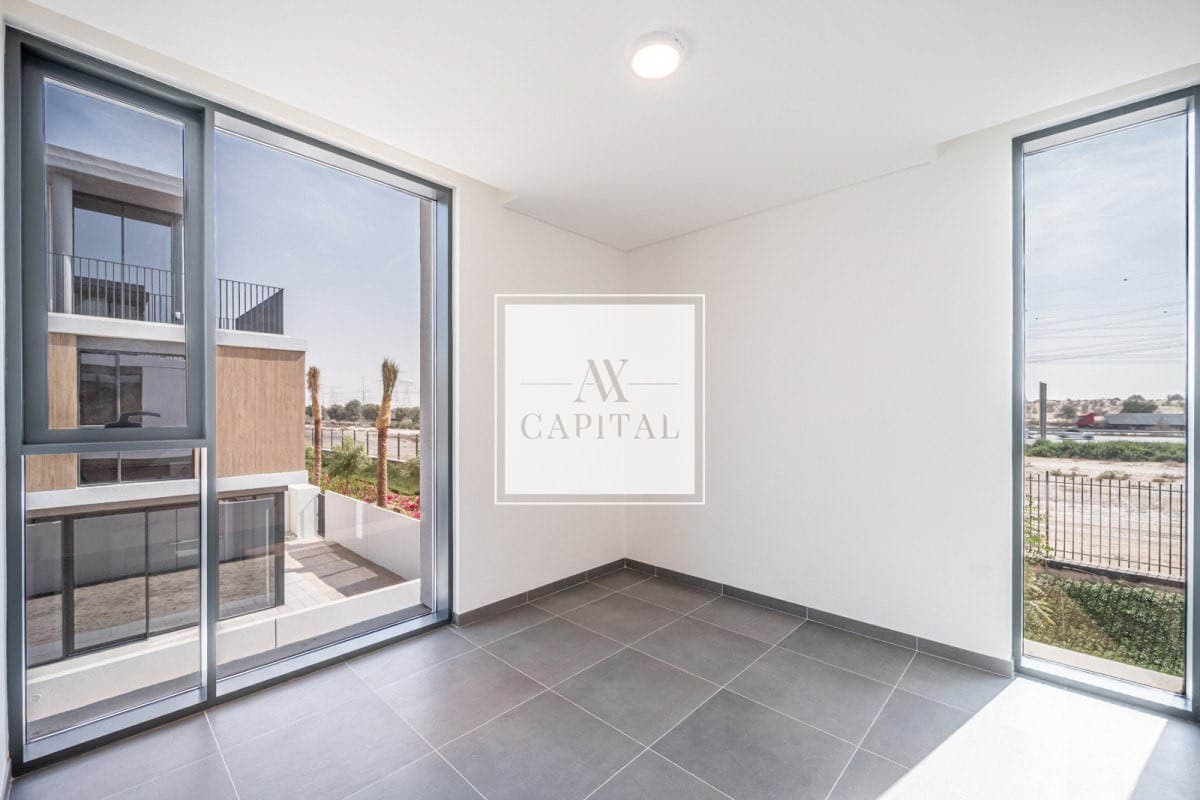 Luxury 4-bed | Brand new | Many Options - 3