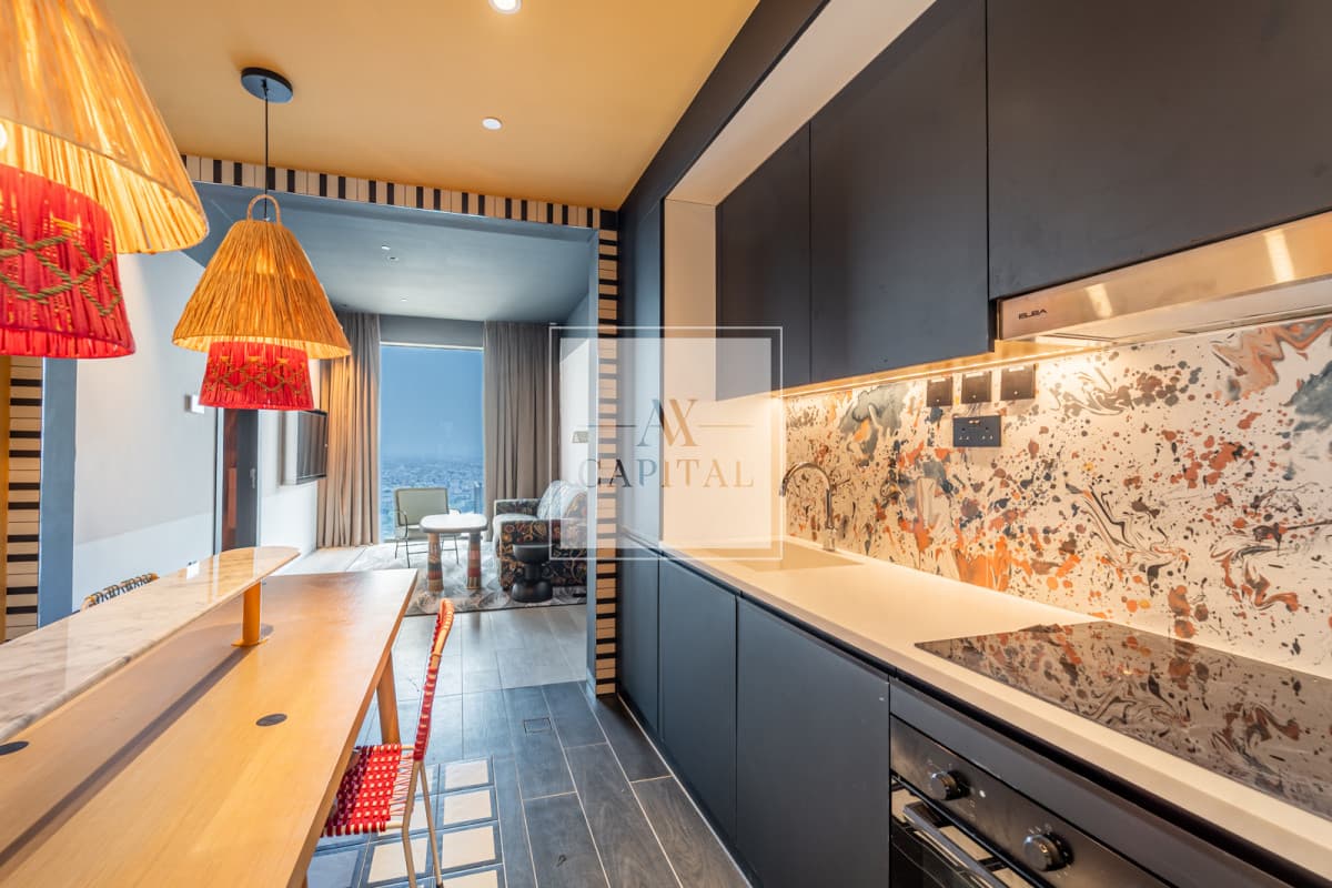 Furnished | Spacious Layout | Skyline View - 2