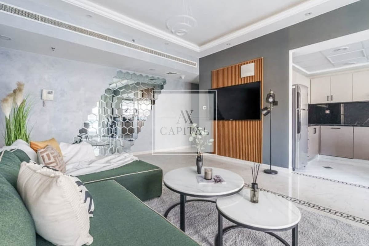 Spacious 1 BR | Modern Upgrades | Well Maintained - 3