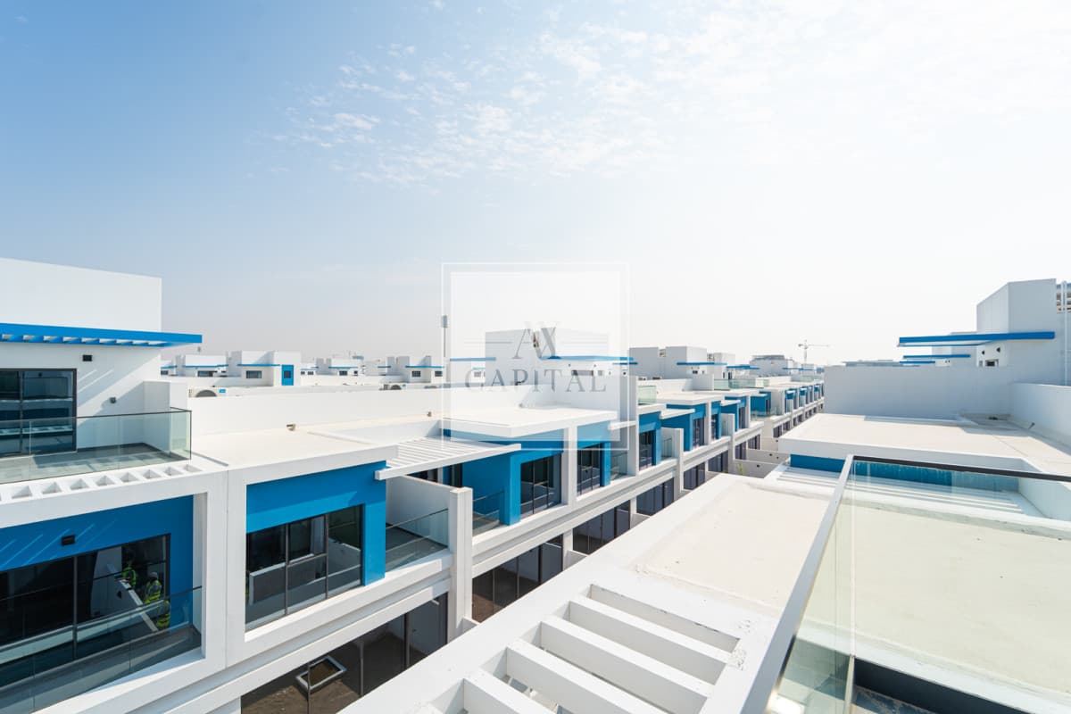 Massive Corner Plot | Brand New | Vacant - 2