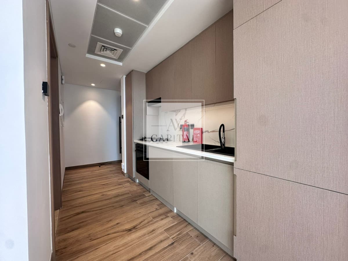 Modern |  Brand New | great view | Pets Friendly - 3