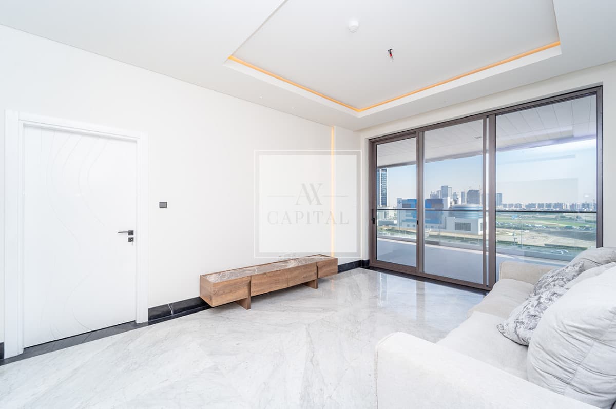 Vacant 1 BR | High end Facilities | Prime Location - 2