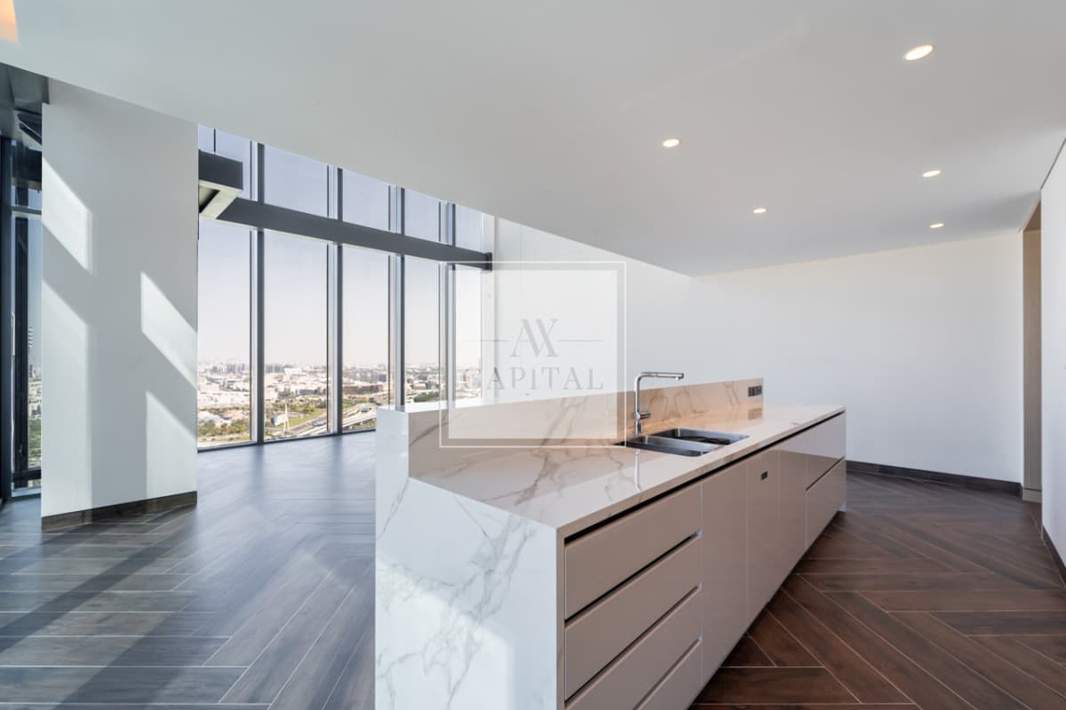 Exclusive | Spacious | Ready to Move - 3