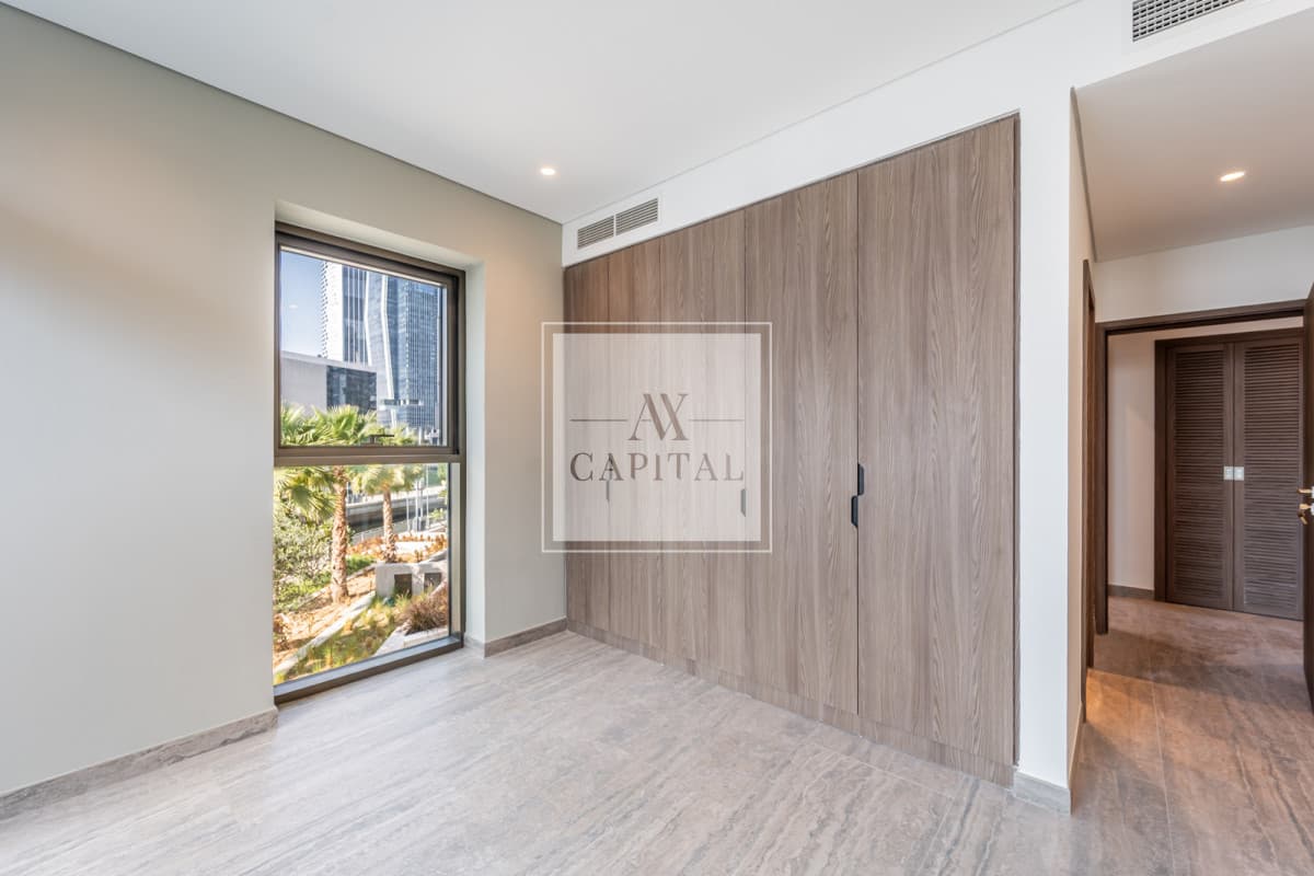 Vacant and Spacious | Canal View | Brand New - 3