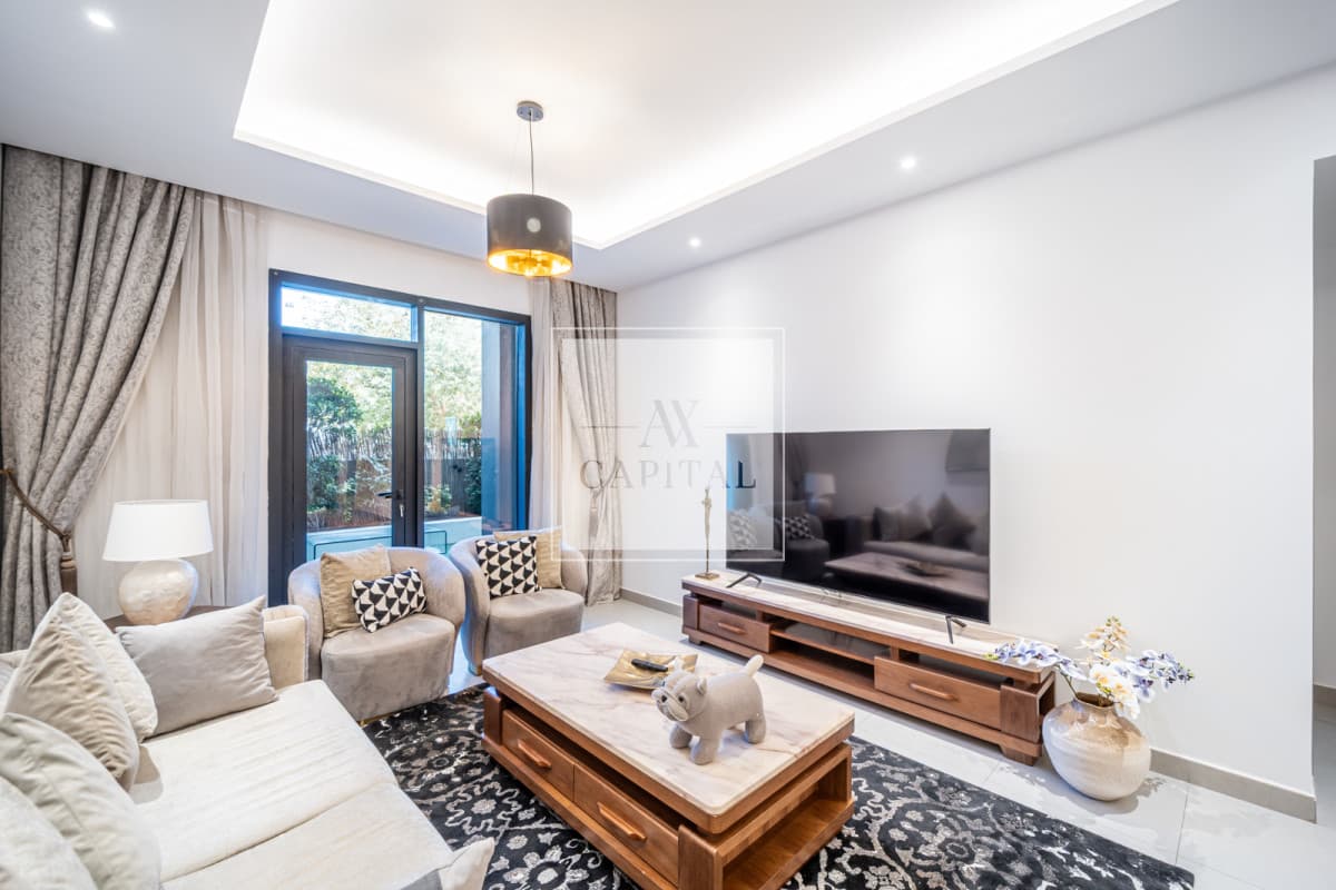 Spacious 1 BR | Bills Included | Luxurious - 2