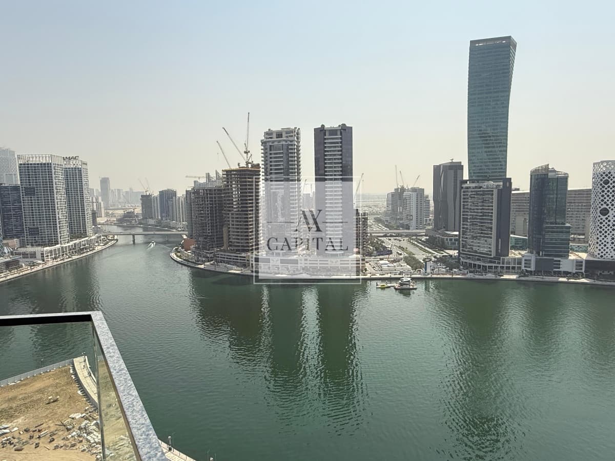 Peninsula Three | Canal View | High floor - 1