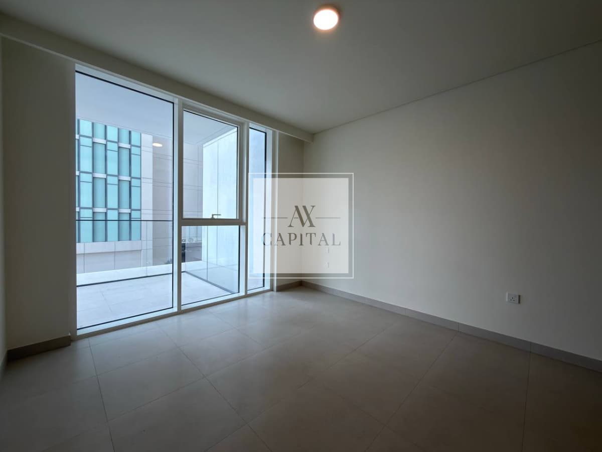 Brand New 1BR | Beachfront | Harbour View | Beach