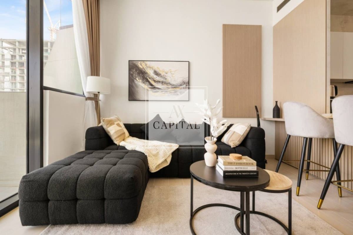Luxury 1BR Plus Pool | fully furnished | Vacant - 2