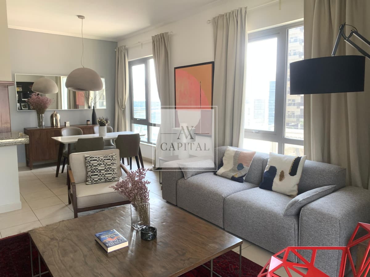 Furnished | Business bay view | Lower floor - 2