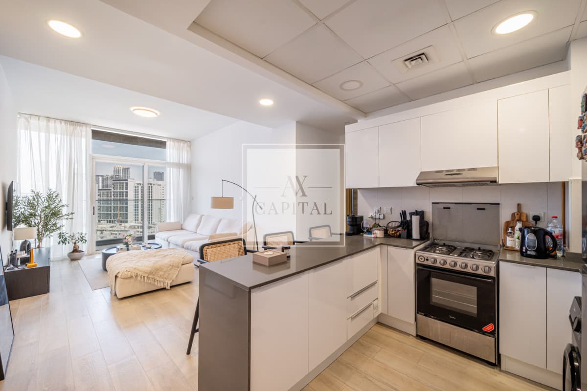 LARGE LAYOUT | NEGOTIABLE | MOTIVATED SELLER