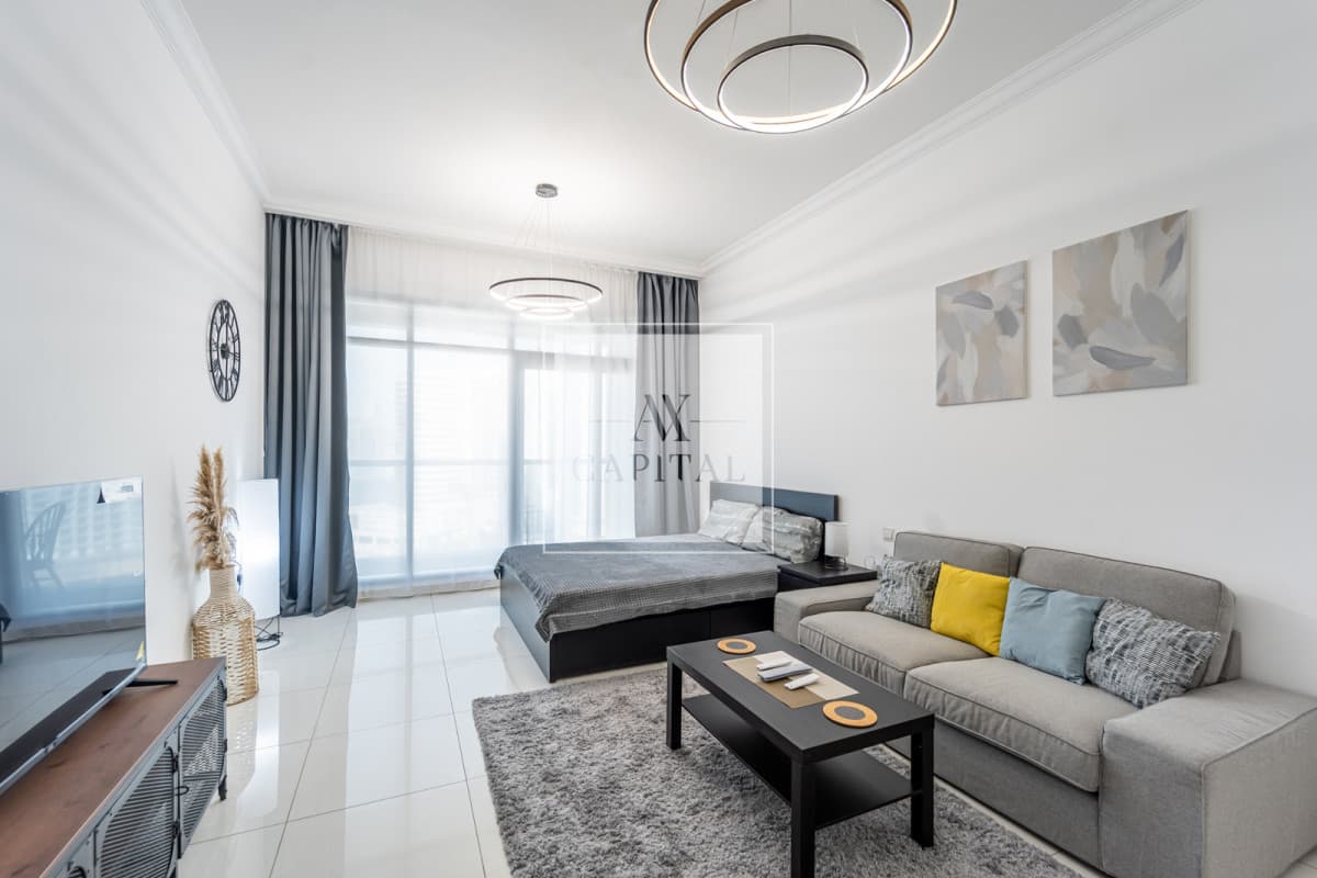Exclusive | Middle Floor | Furnished | Canal View - 1