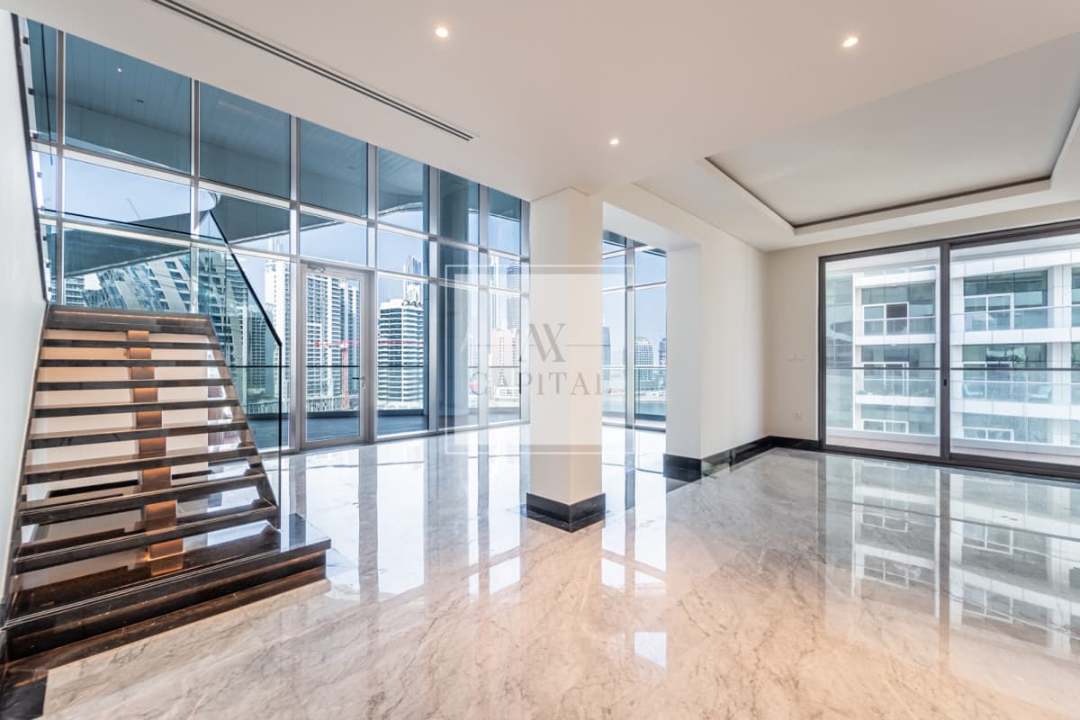 Burj Khalifa and Canal View | 3BR Duplex | Vacant - 1