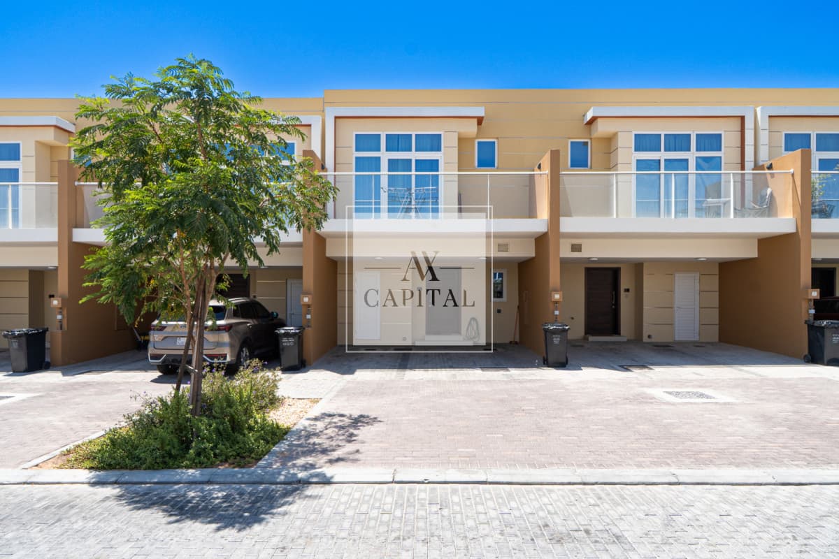 Upgraded | Fully Furnished | Middle Unit - 2