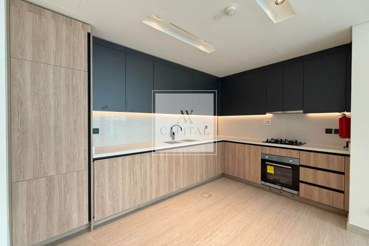 Elegant Brand New 2BHK | Open View | Dubai Marina - 2