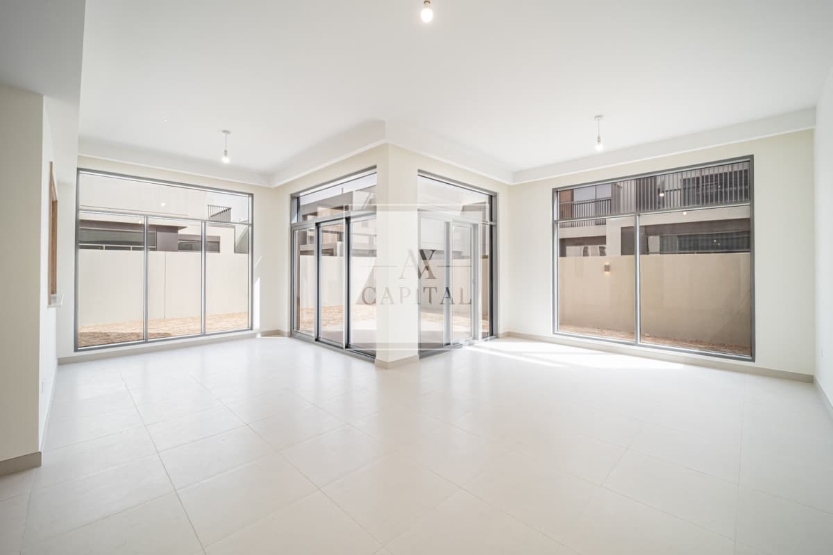 Semi-Detached | Spacious 4BR | Vacant Now - 2