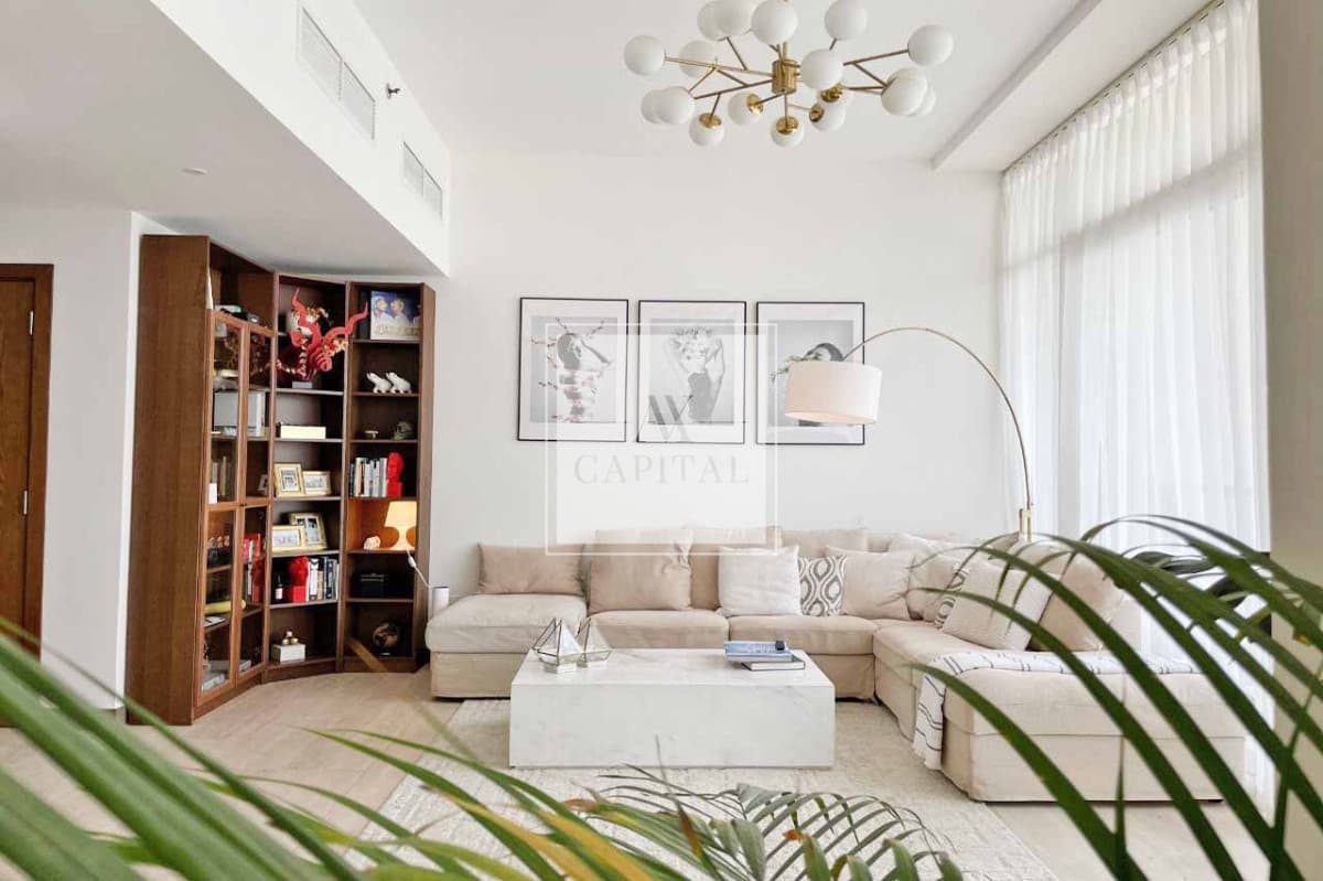 2 BR Duplex | Quality Living | Upgraded - 1