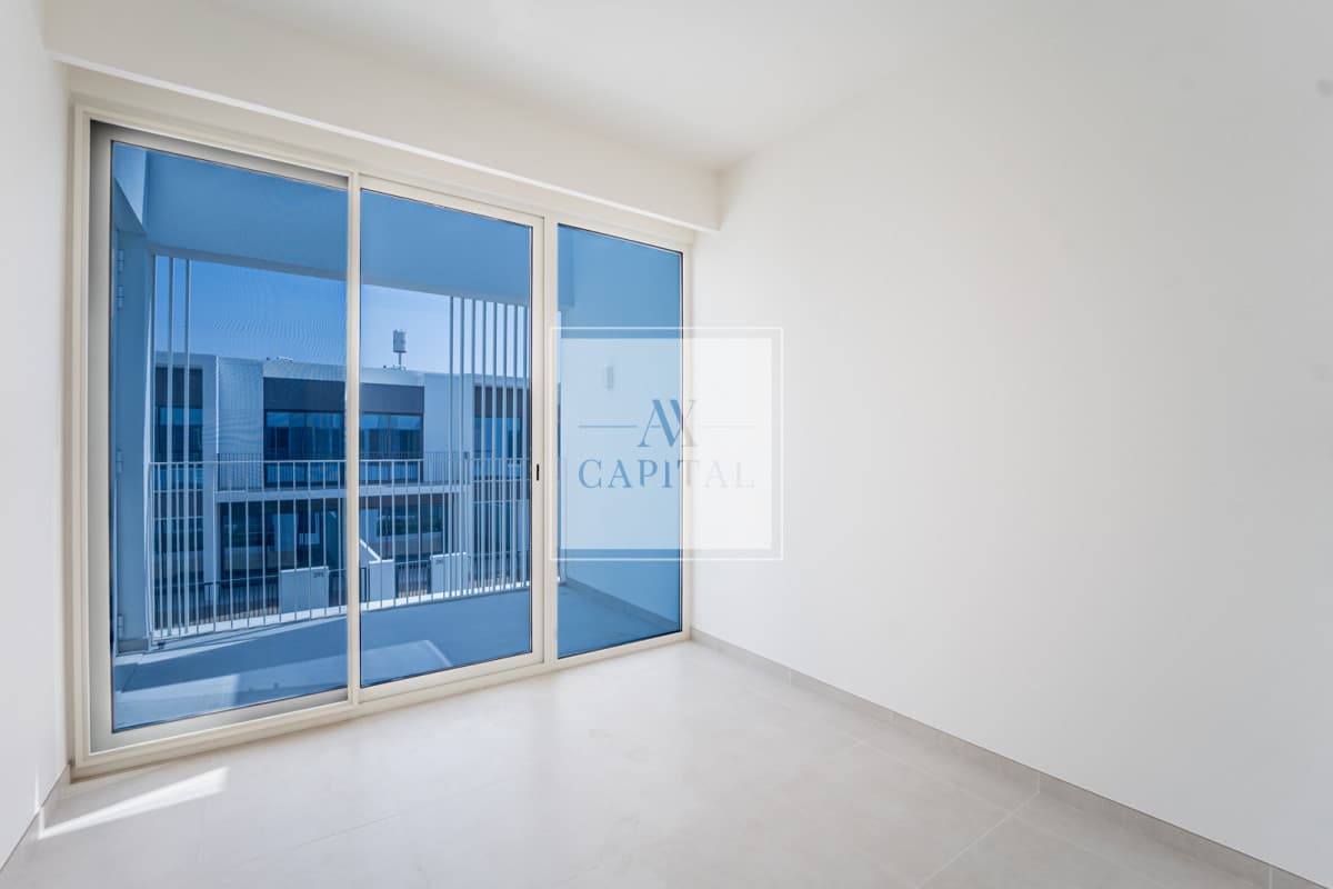 Ready | Single Row | Vacant | Close to Park - 2