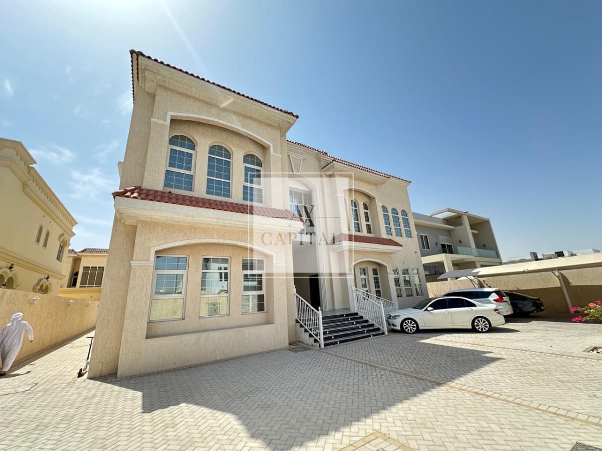Luxurious 8BR Villa | Ready to Move | Near School
