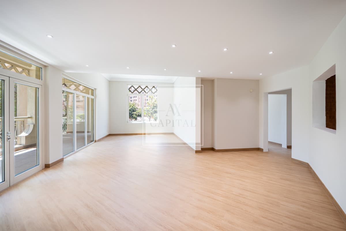 Spacious Layout | Vacant | Beach Access - 3