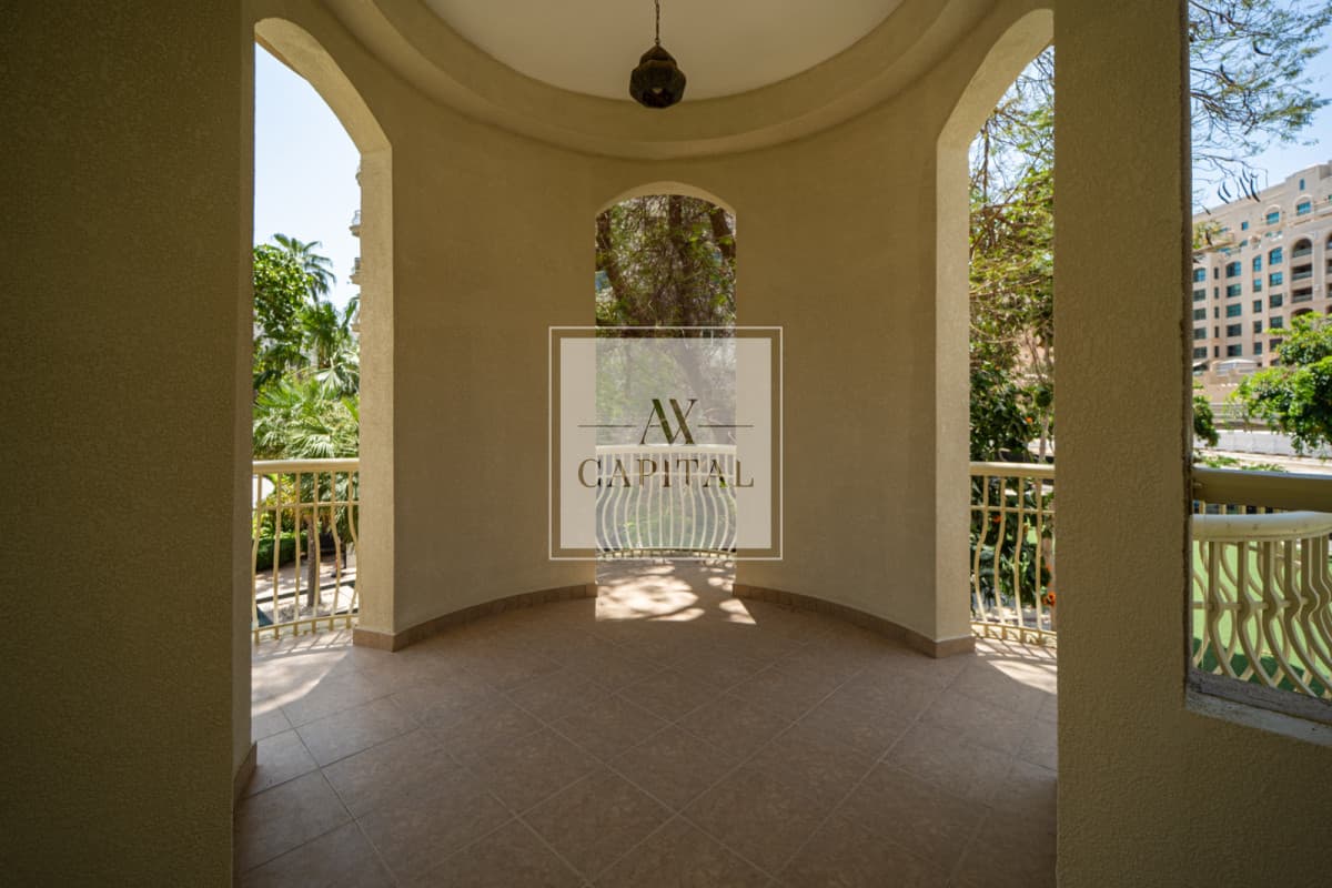 Spacious Layout | Vacant | Beach Access - 1
