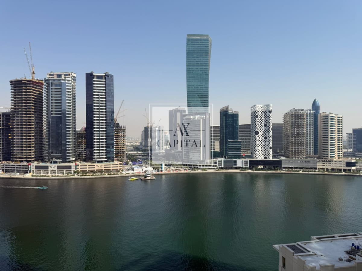 Peninsula three | Canal View | Close to Metro - 2