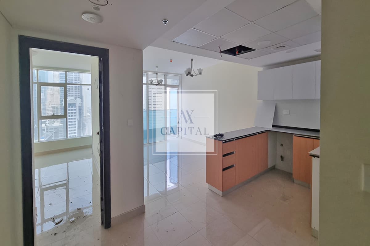 Prime Area| Balcony| Freehold | Brand New| HO Soon - 2