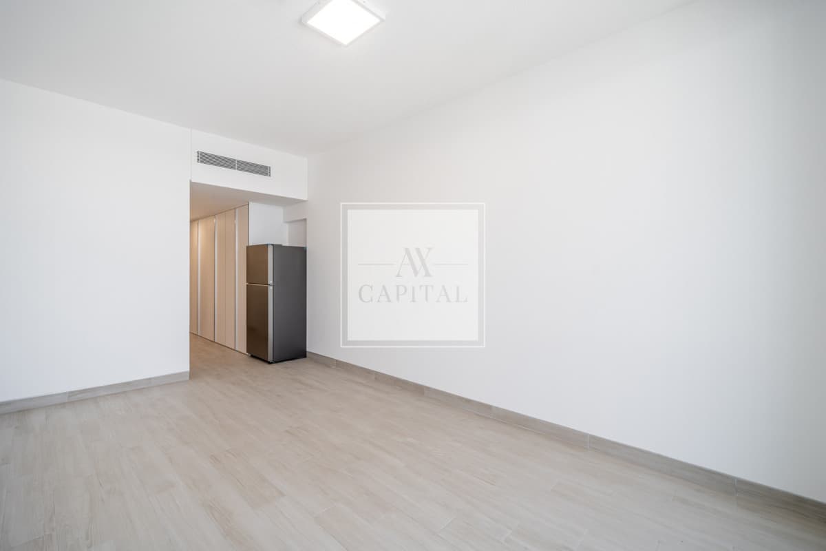 Spacious | Modern Living | Ready to move in - 3