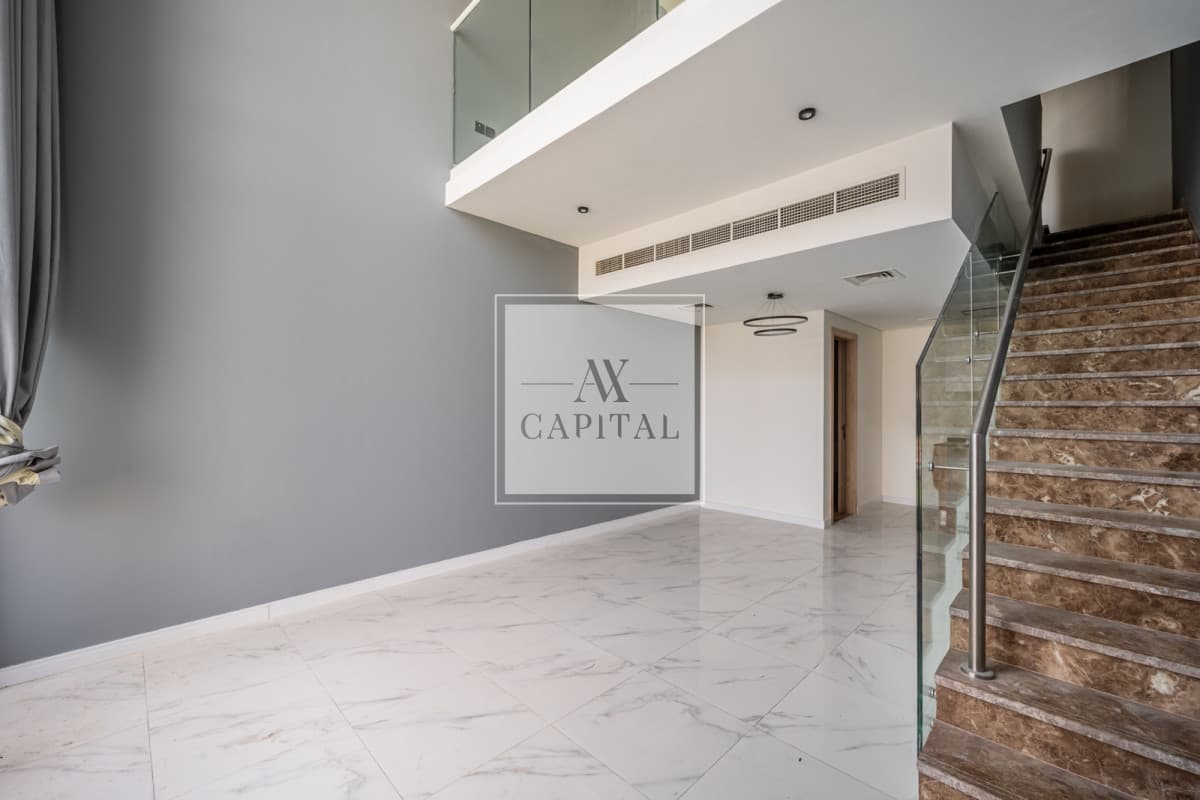 Middle Unit | Private Garden | Single Row - 2