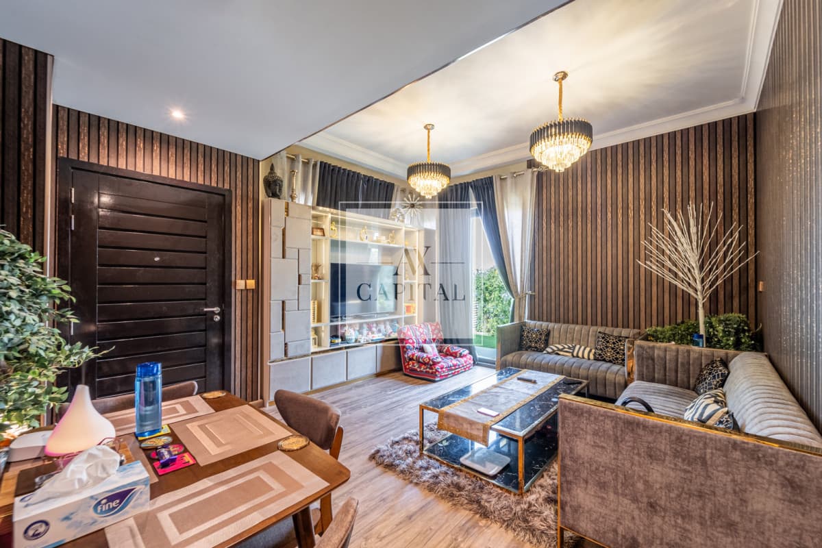 Furnished | Single Row | Vacant | Upgraded - 3