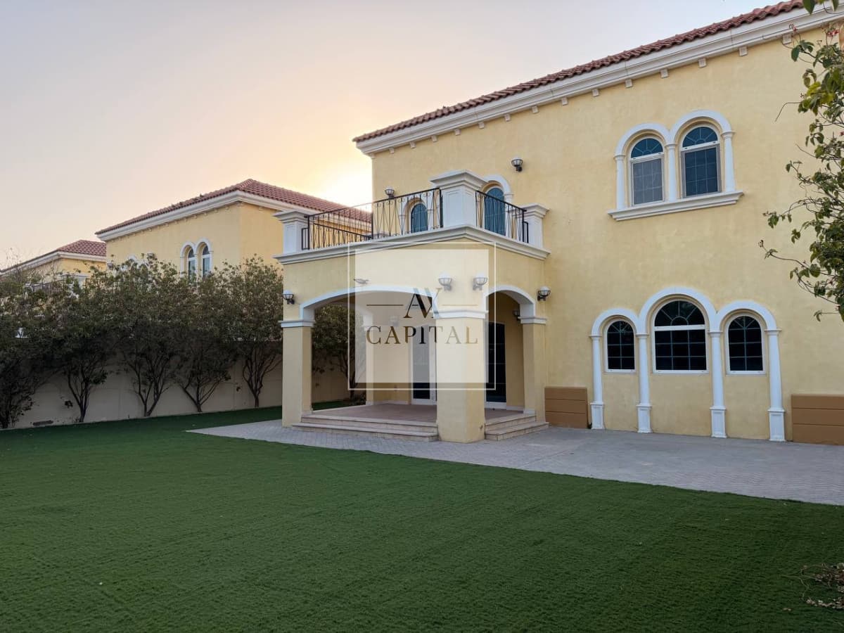 3 Bedroom |Vacant | Big Plot | Stunning Condition - 1