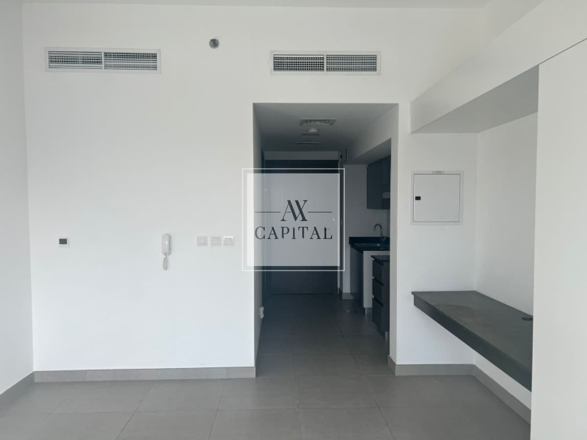 Smart Choice | Bright & Spacious | Well Priced - 3