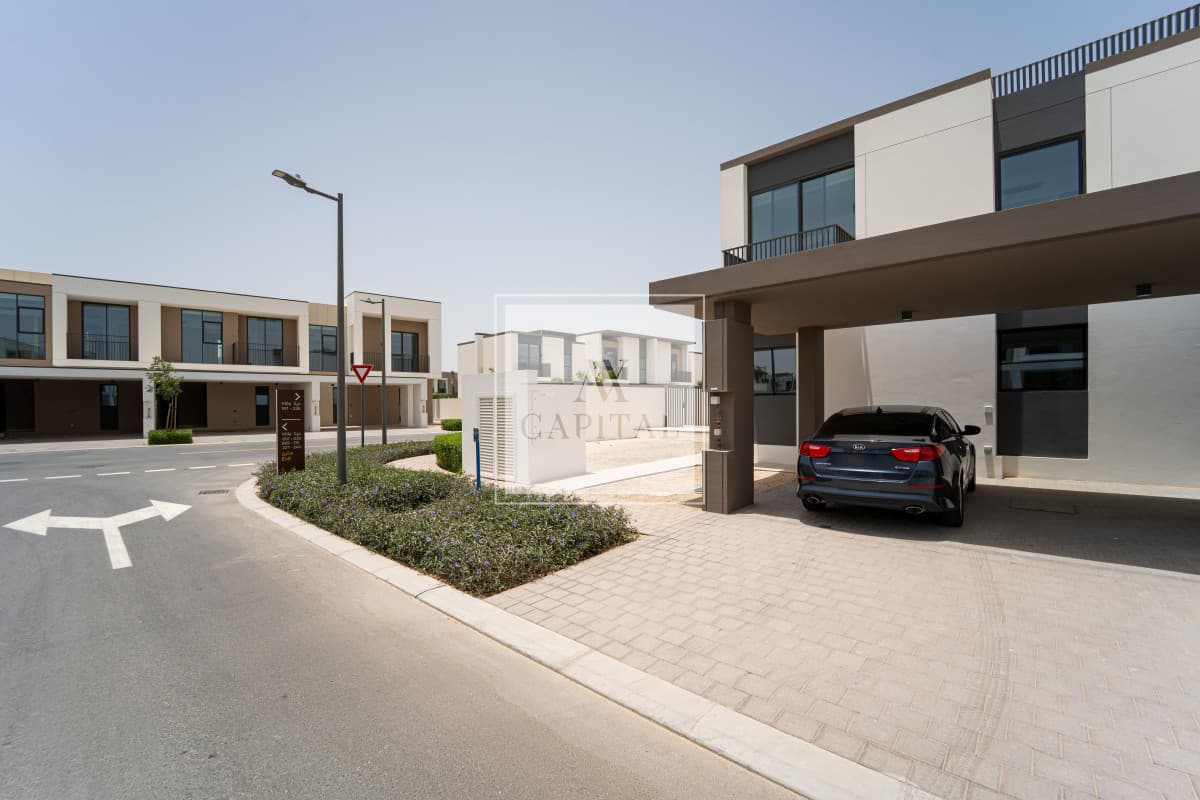 Brand new | Spacious & Bright | Near Amenities