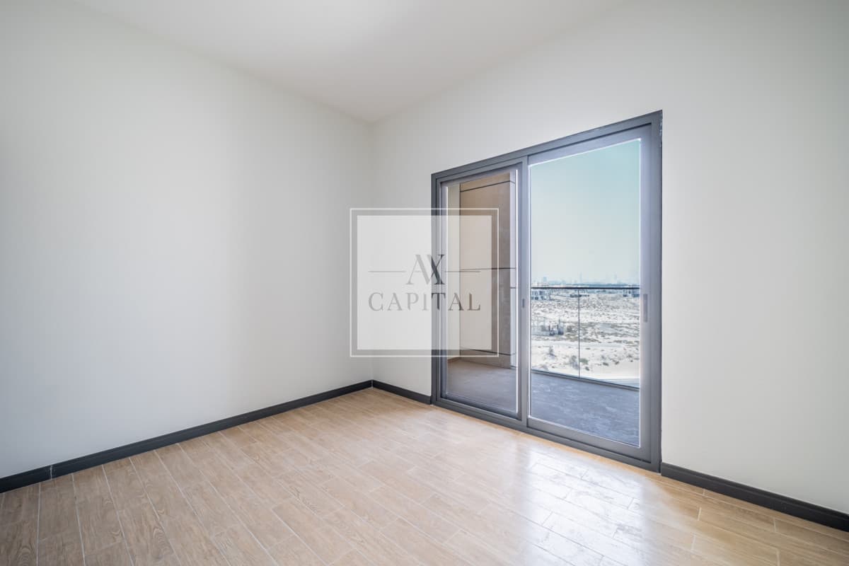 Unfurnished | Balcony  | High Floor | 2 Bathrooms - 3