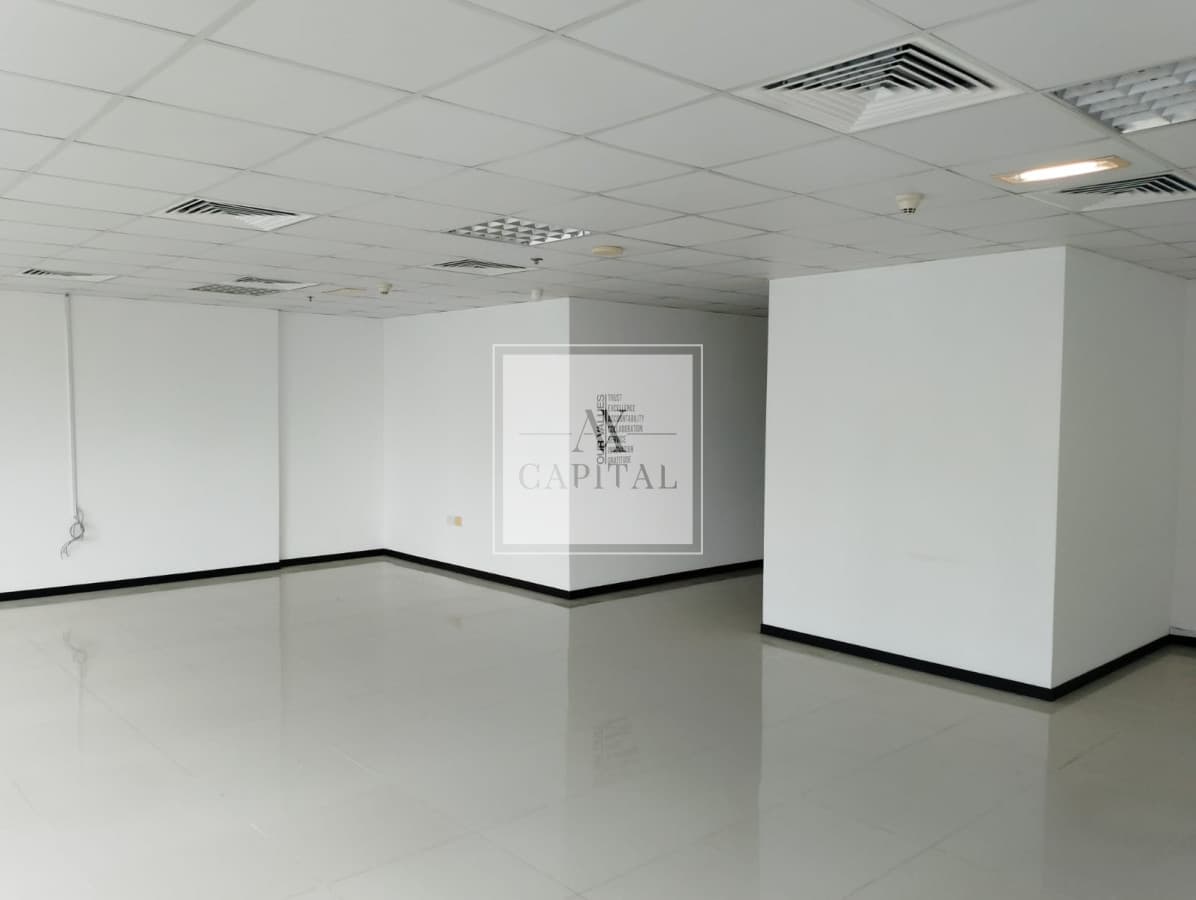 Fitted | CANAL VIEW | Open Layout | Bright Windows