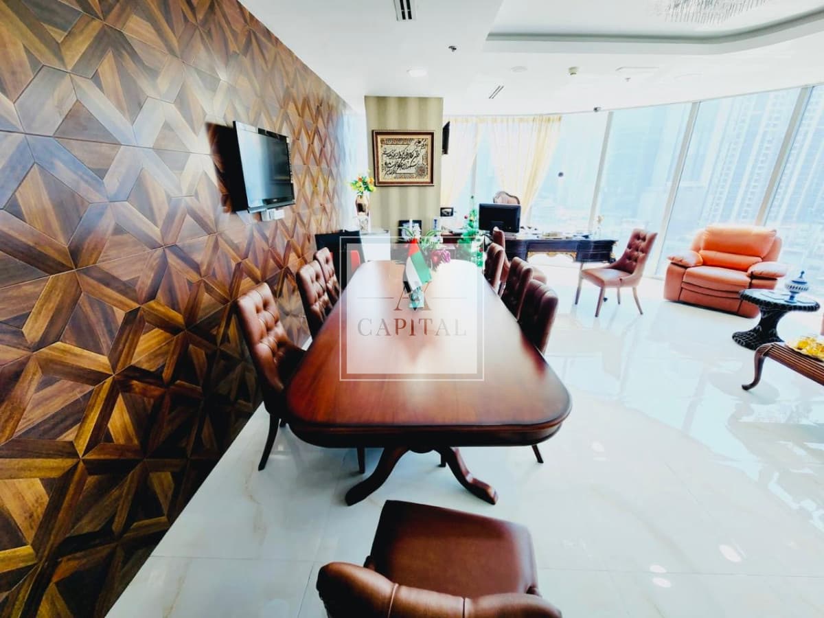 LUXURIOUS | FURNISHED | BURJ KHALIFA VIEW - 2