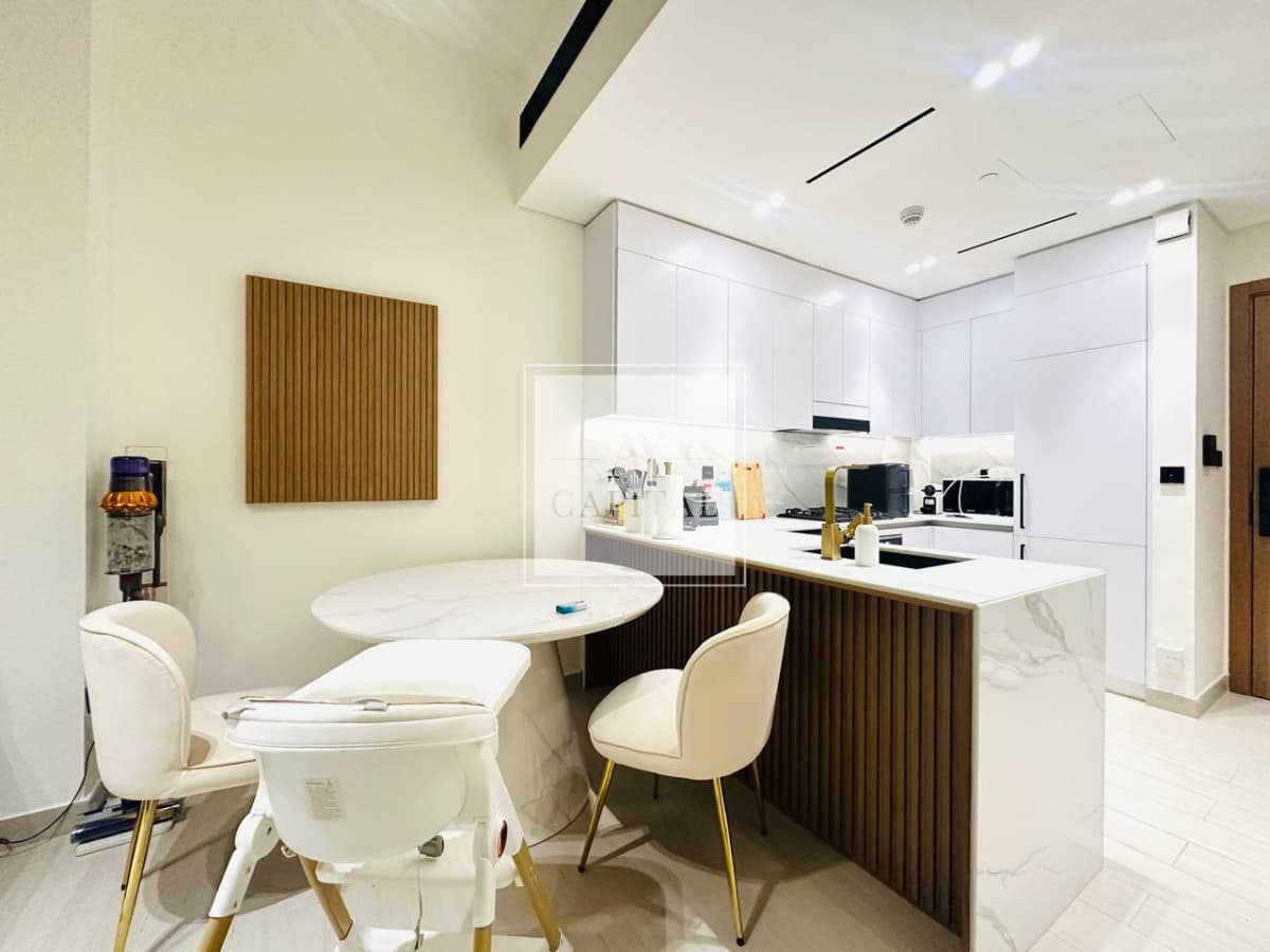 FURNISHED | READY TO MOVE | HIGHER FLOOR - 3