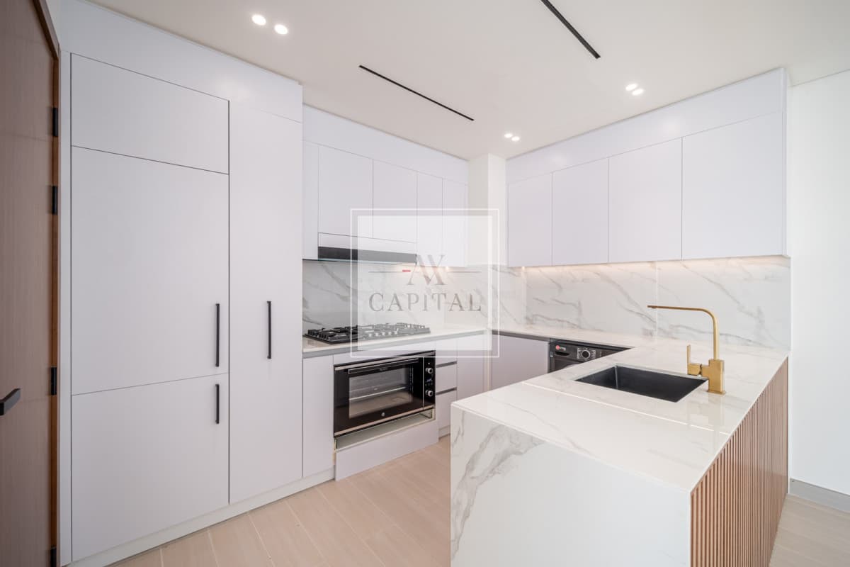 LARGE LAYOUT | CORNER UNIT | PLUNGE POOL | BRIGHT