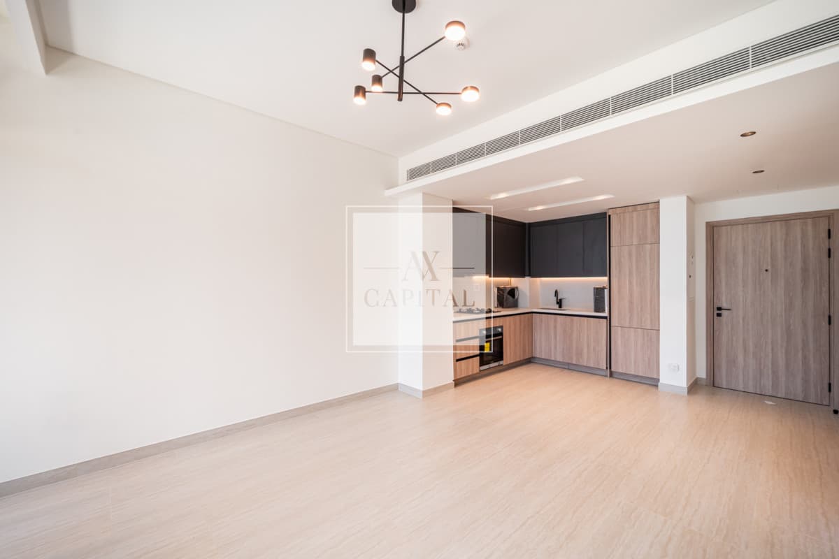 Unfurnished | Modern building | Prime location - 2