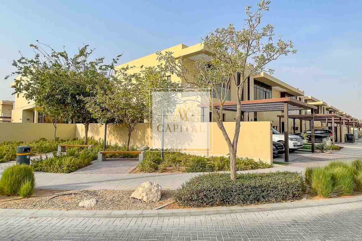 Corner Plot | End Townhouse | Rented - 1