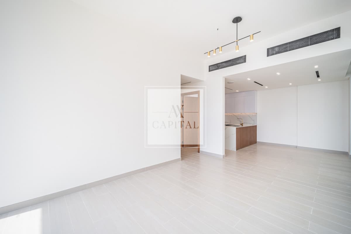 LARGE LAYOUT | EXCELLENT FINISHINGS | PLUNGE POOL - 3