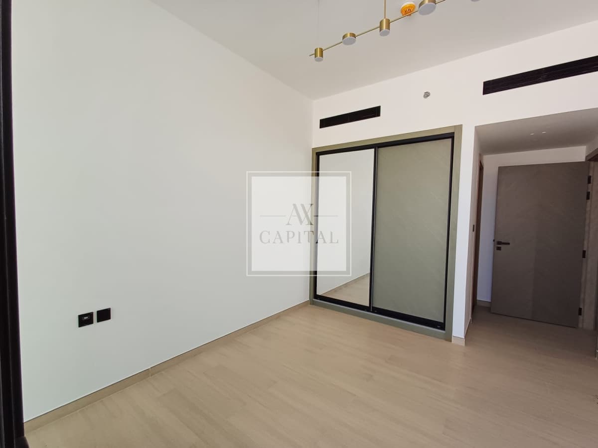 LARGE LAYOUT | HEIGH FLOOR | CLOSE TO ROAD EXIT - 3