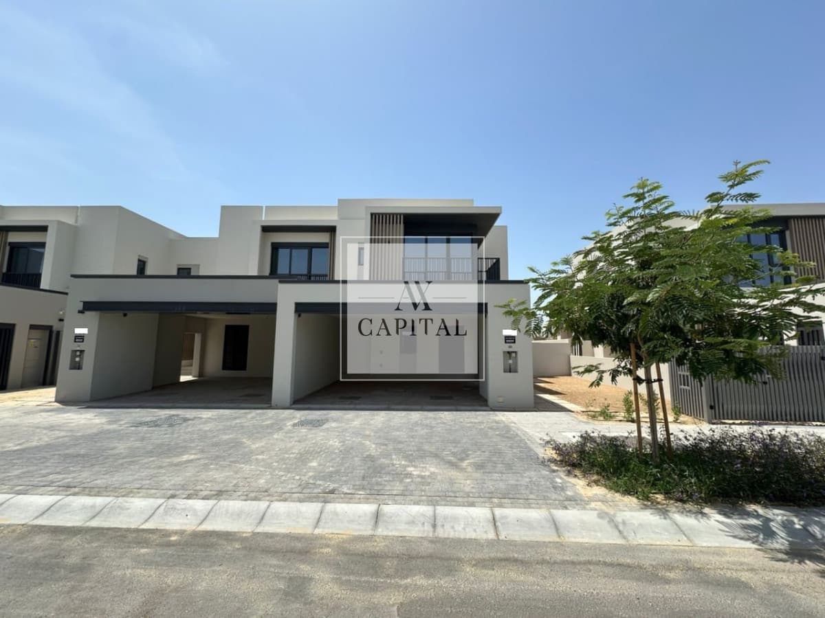 Close To Amenities | Single Row | Corner Unit - 2