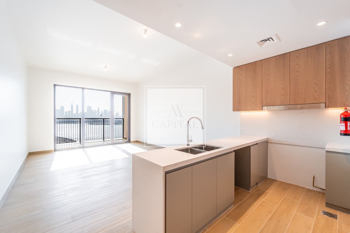 Sea and Skyline View | Brand New | Ready to Move - 3